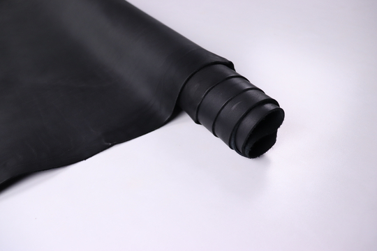 1,3-1,5 Кожа лицевая черная с отделкой ANTICA 159дм² (КЛ)