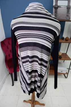 Кардиган из вискозы в полоску 42-44 размер