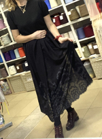 Ткань  натуральный шелк 100%с вышивкой (Италия) ш-120см  цена за 1м