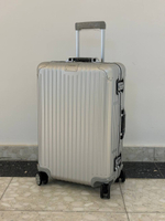 Чемодан Rimowa