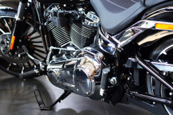 Harley-Davidson BREAKOUT 117