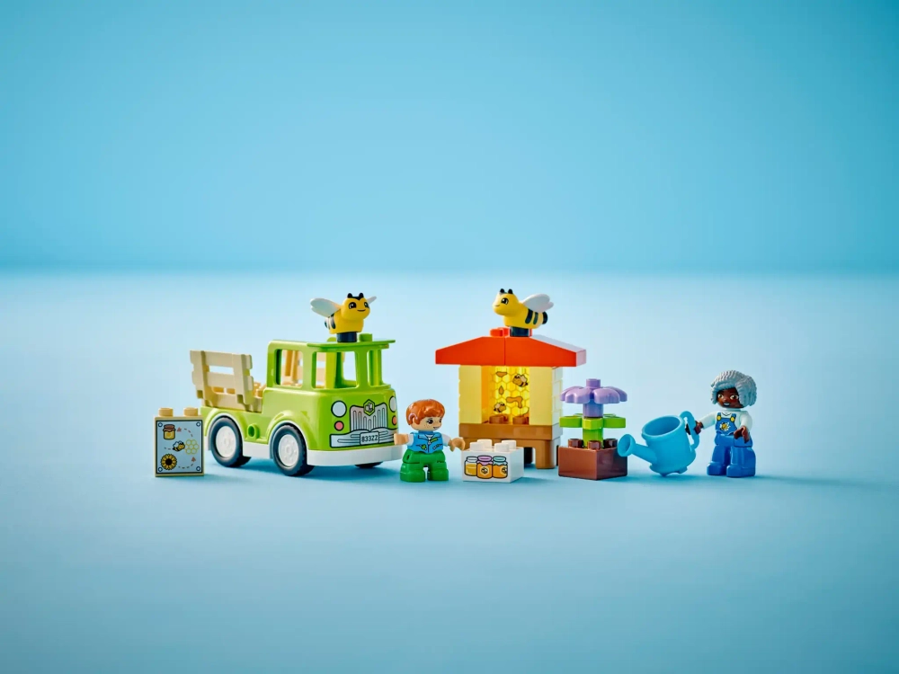 Конструктор LEGO Duplo 10419 Уход за пчелами и ульями