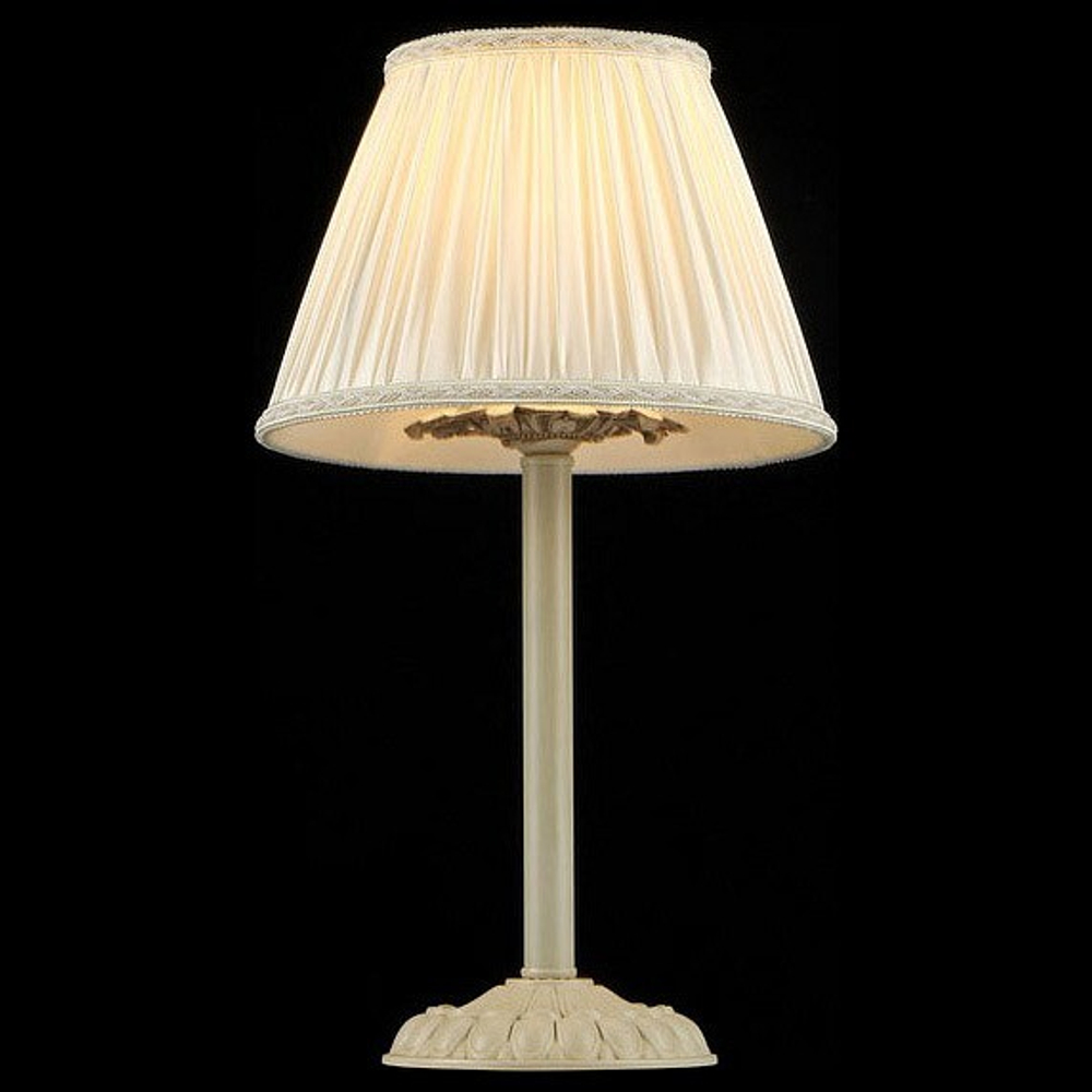 Настольная лампа Maytoni ARM326-00-W