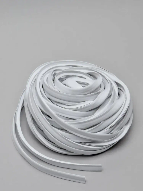 Вставка заглушка для натяжного потолка, 20 м, белая / плинтус ленточный для маскировки стыков в ванной, кухне и комнате