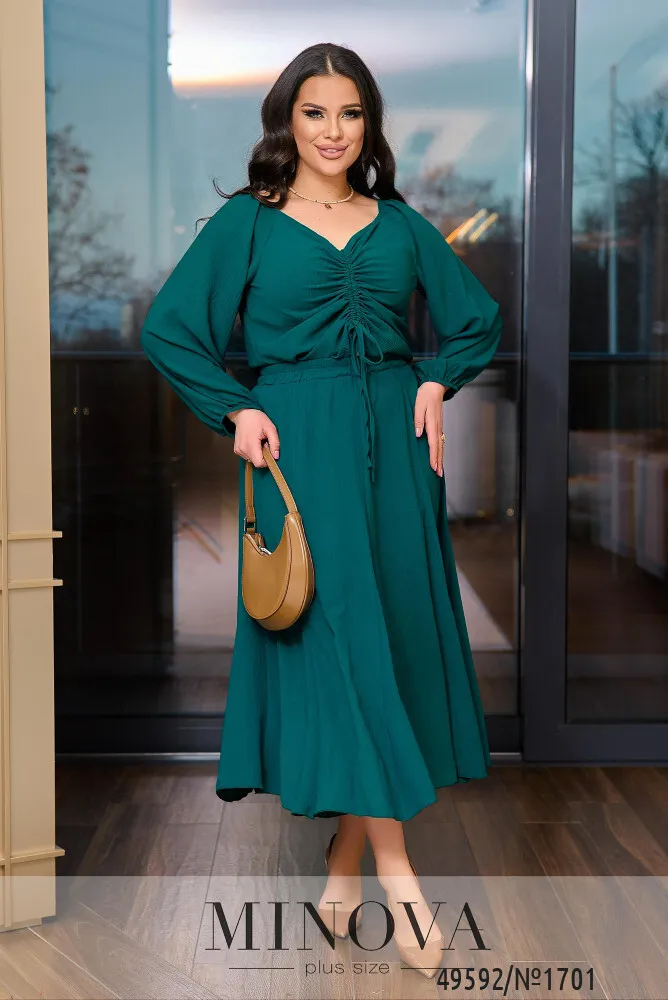 Костюм 1701-изумрудный Minova