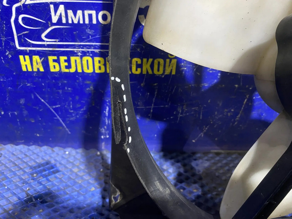 Диффузор радиатора двигателя TOYOTA CARINA 1990