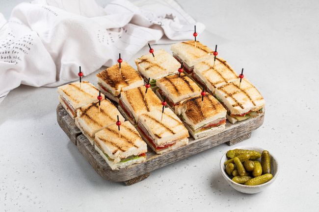 Мини-сэндвич с бужениной, 12 шт.