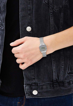Часы Casio LA-670WEM-7E