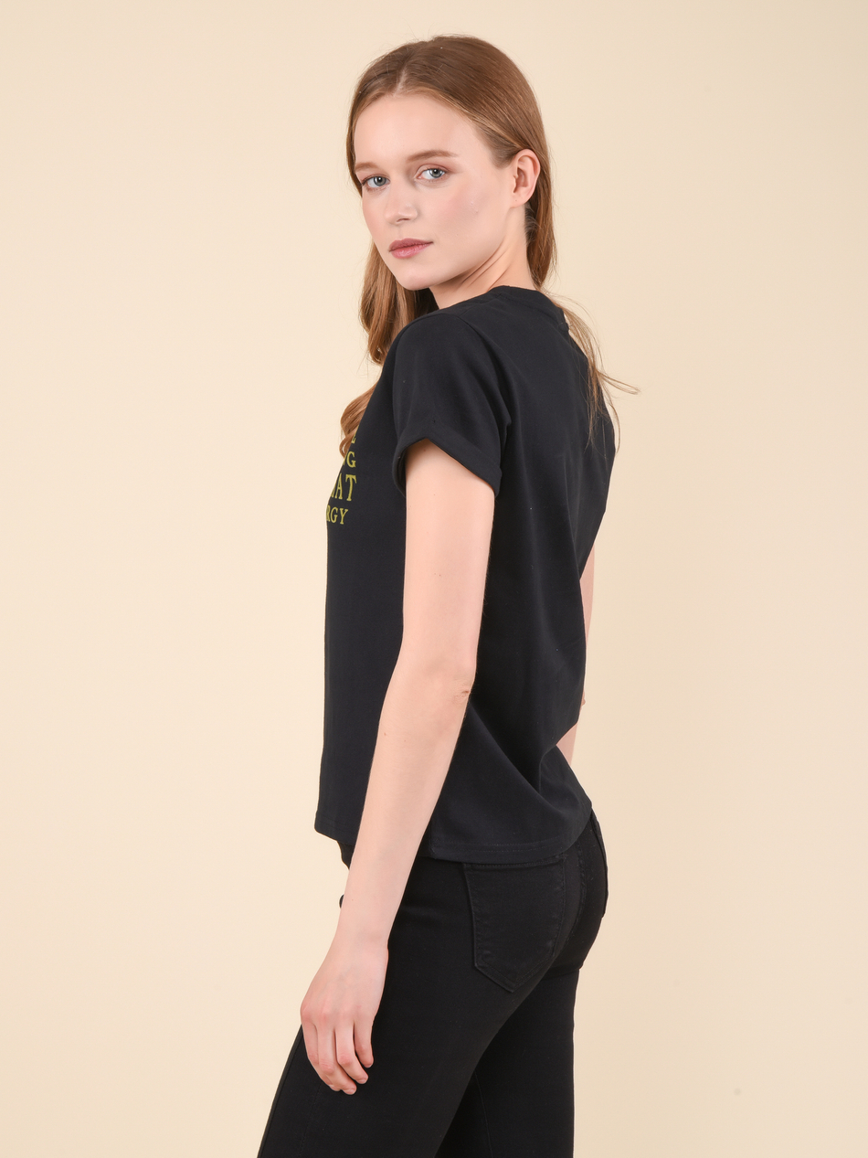 Футболка женская