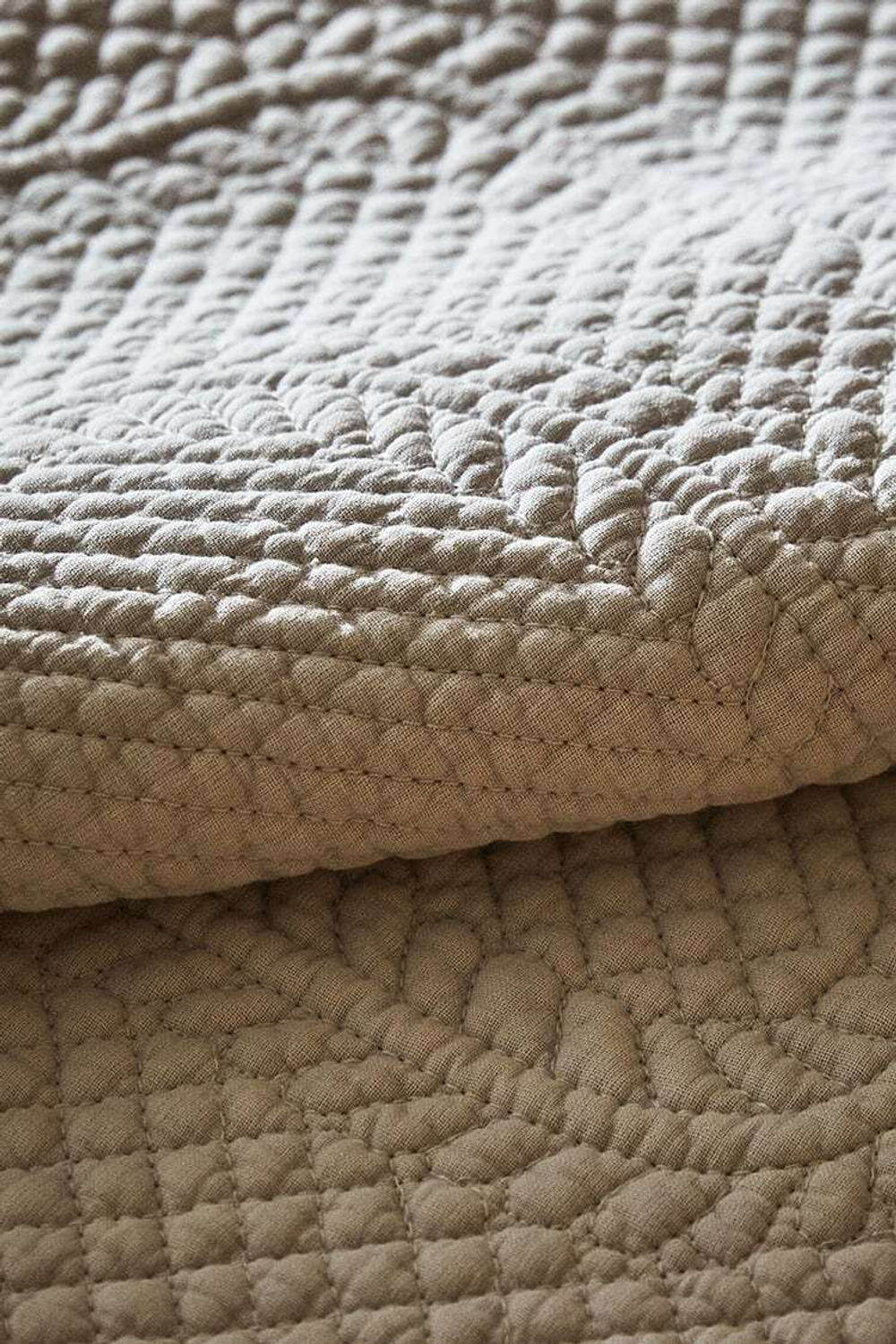 ZARA HOME СТЕГАНАЯ САЛФЕТКА XL, СВЕТЛО-СЕРЫЙ