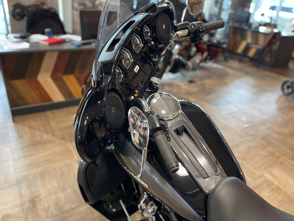 Ultra Limited 114 Harley-Davidson (FLHTK) Gauntlet Gray Metallic (2021)