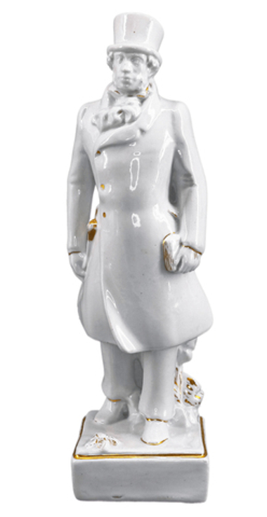 Скульптор Наталья Данько (1892–1942). Фарворовая скульптура «Пушкин на прогулке». ЛФЗ, СССР. 1950-е.