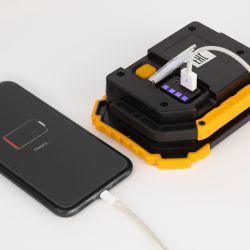 Светодиодный фонарь ЭРА Рабочие Практик PA-802 прожектор аккумуляторный 15Вт, COB, 6 режимов