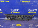 Решетка радиатора NISSAN SUNNY 1999