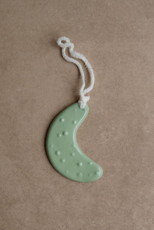 Елочная игрушка Маринованный Огурчик / oforme