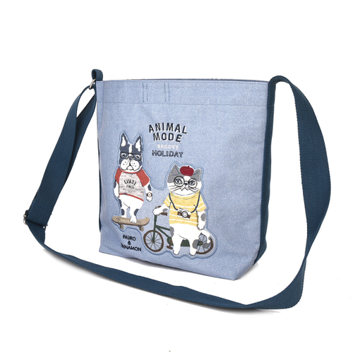Сумка кросс-боди с котом и бульдогом "AnimalMode", нежно-голубая, 25-8042-2, KUSUGURU