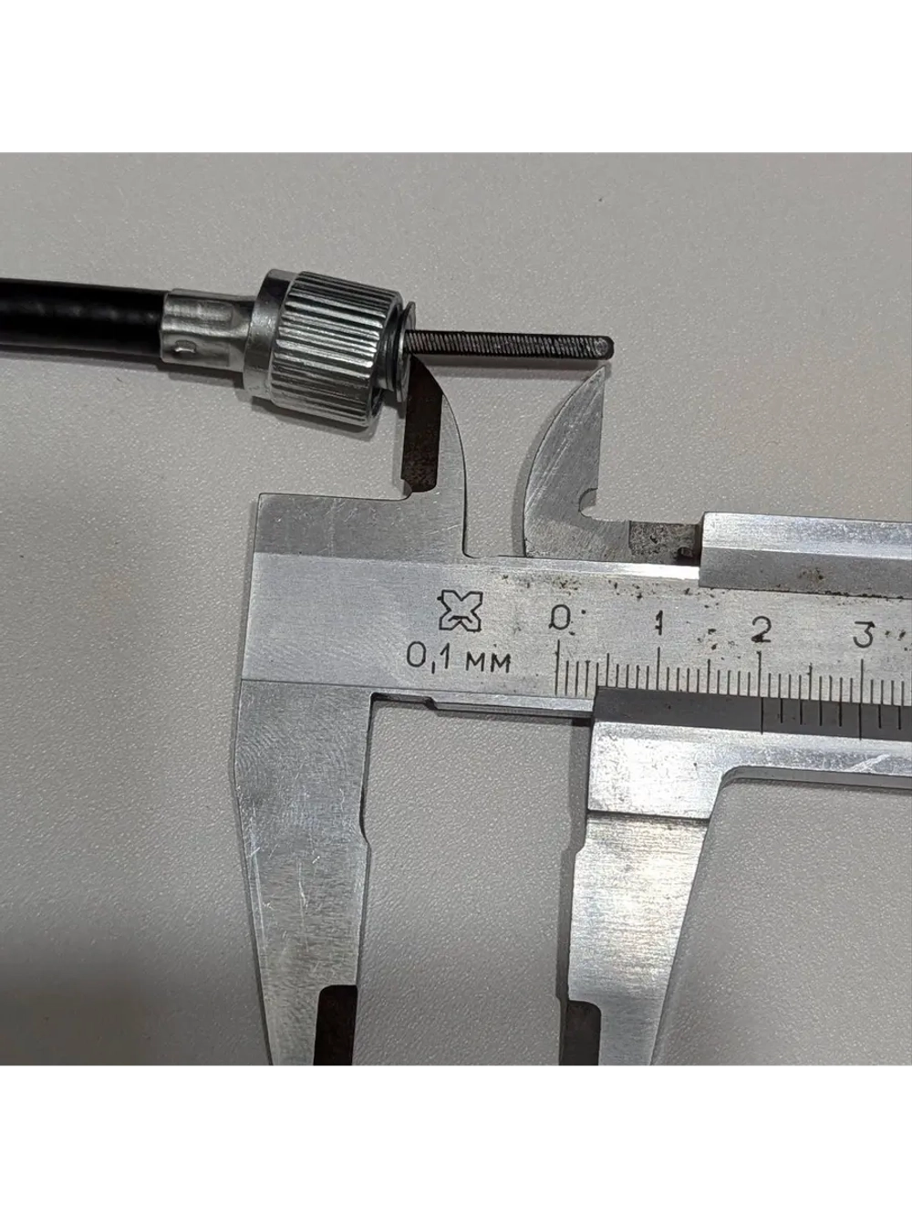 - Трос спидометра для мотоцикла, мопеда Альфа (2 гайки)