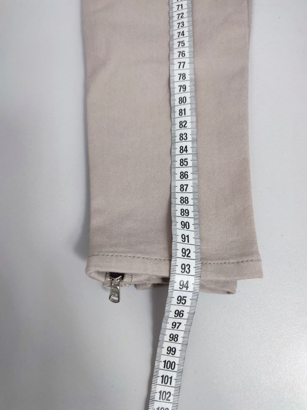 Джинсы Zara светлые 42 размер