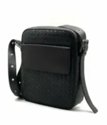 Сумка мужская кожаная Bottega Veneta через плечо