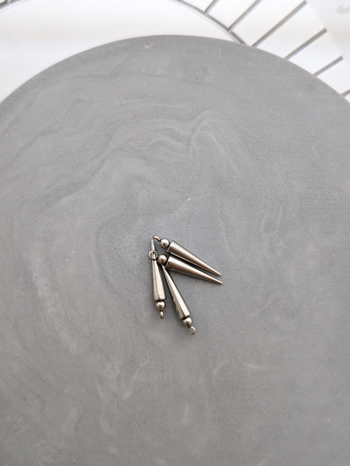 Подвеска шип нержавеющая сталь 17*3.9мм