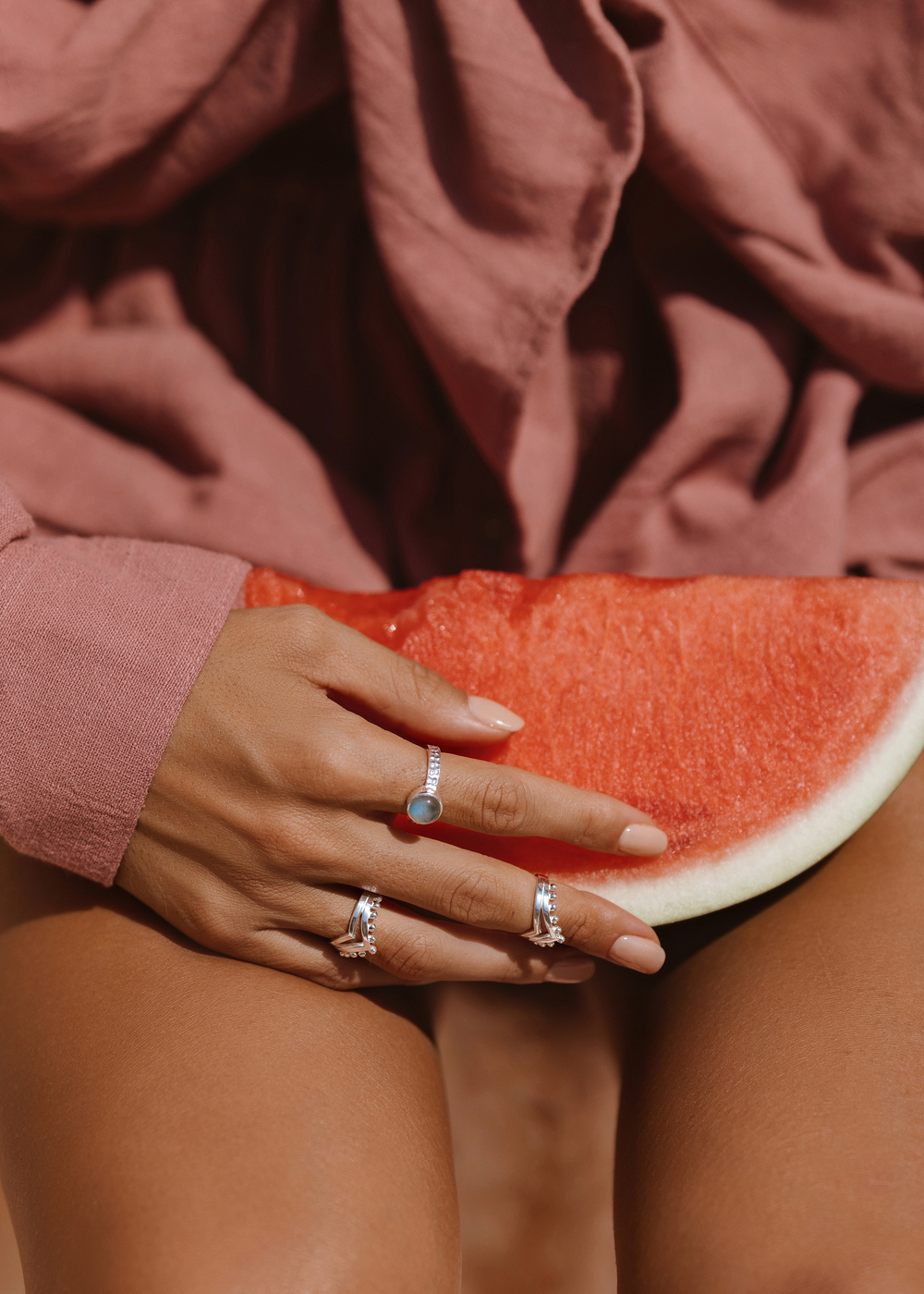 Кольцо «Моно» с лабрадоритом