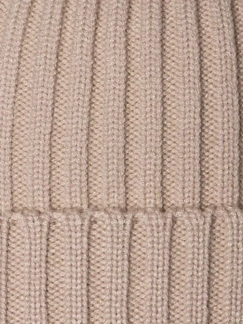 Шапка вязаная женская на осень