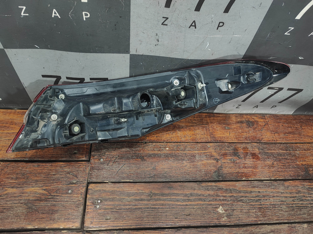 Фонарь задний левый LED Toyota Camry (XV70) 17-нв Б/У Оригинал 8156033690