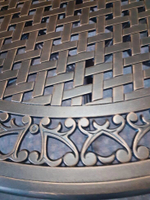 Круглый стол из литого алюминия Sardinia 137, античная бронза