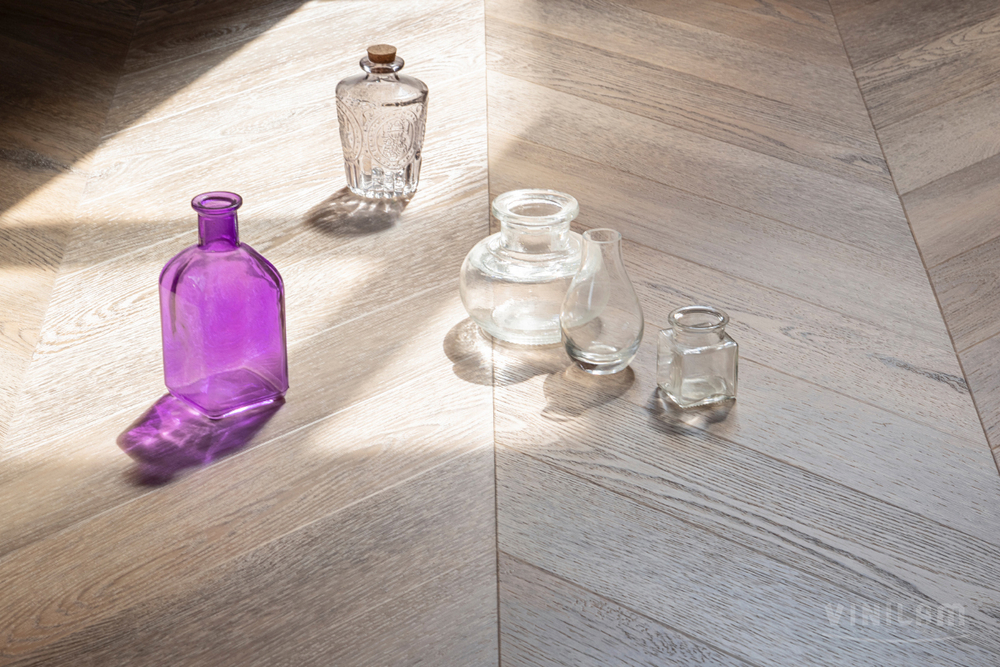 Виниловый ламинат VINILAM PARQUET CHEVRON RI153616CL4 Шеврон Шампань (1,58)