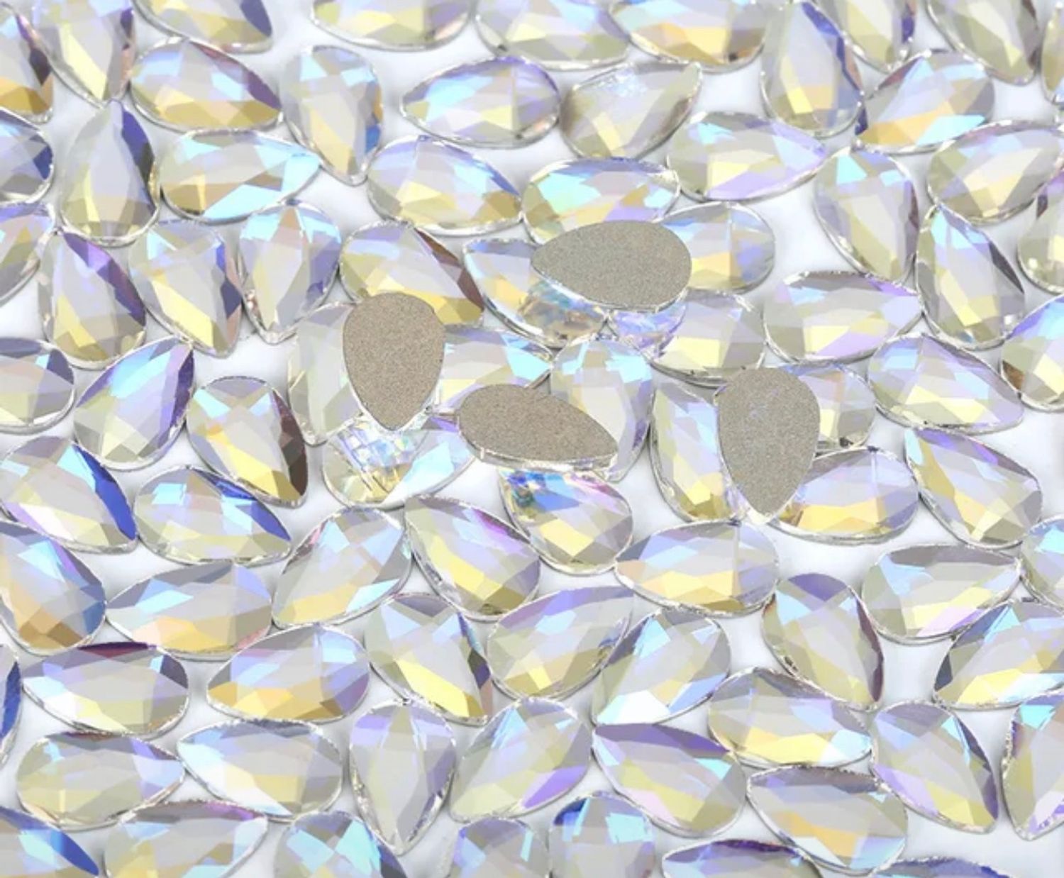 Стеклянные стразы  (5,5*8мм) 25шт, цвет галография с голубым