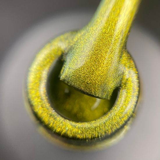 Гель-лак ENIGMA Cat eye 10 мл. №03 "Хрустальная кошка"