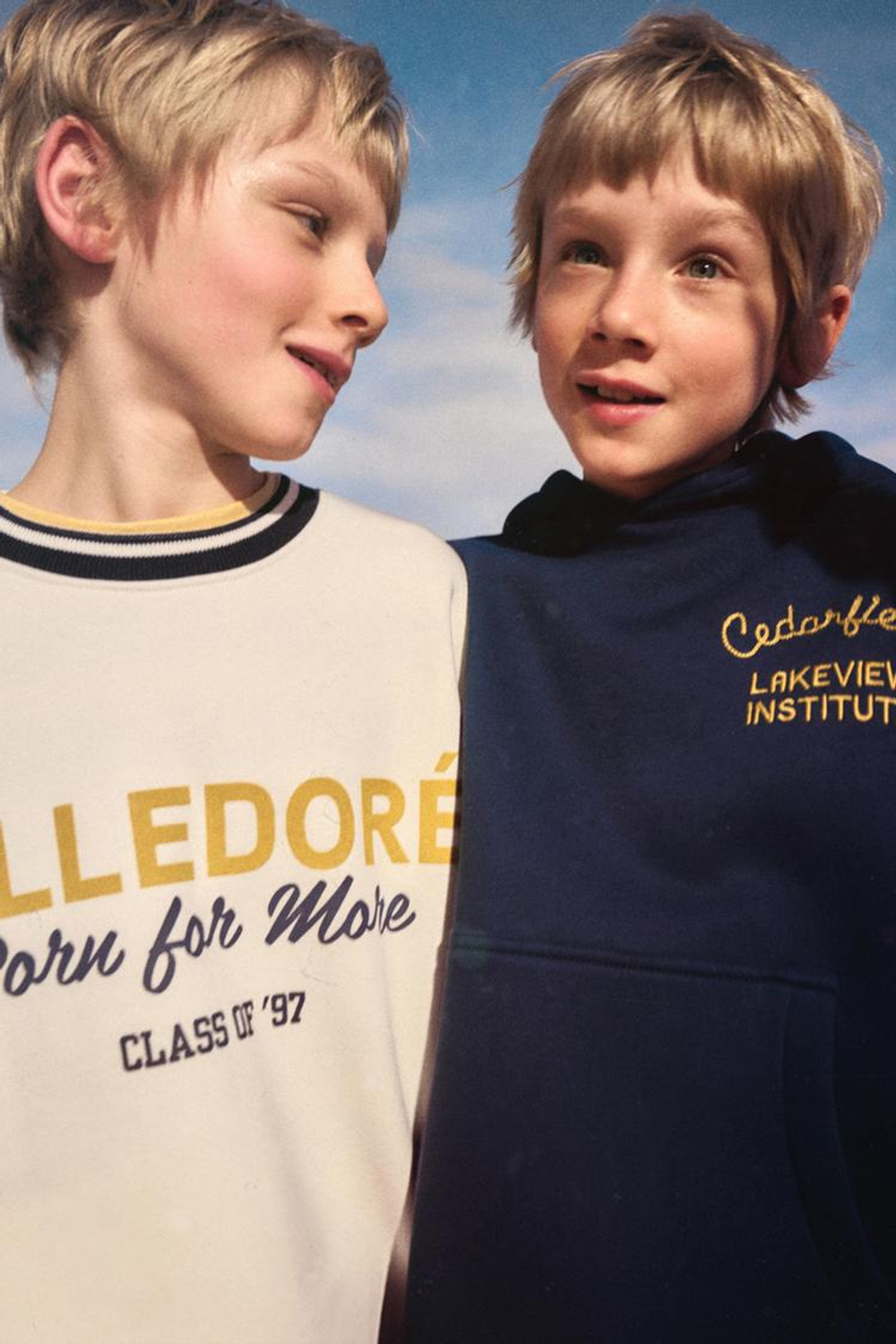 ZARA ТОЛСТОВКА С НАДПИСЬЮ, ЭКРЮ