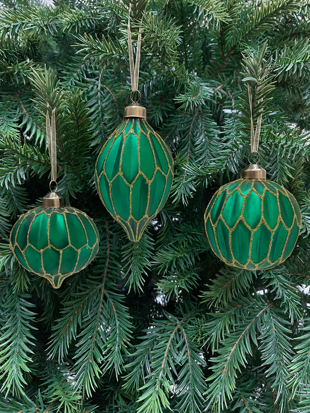 Набор елочных игрушек 8см 9шт ChristmasDeLuxe изумрудный с золотым узором