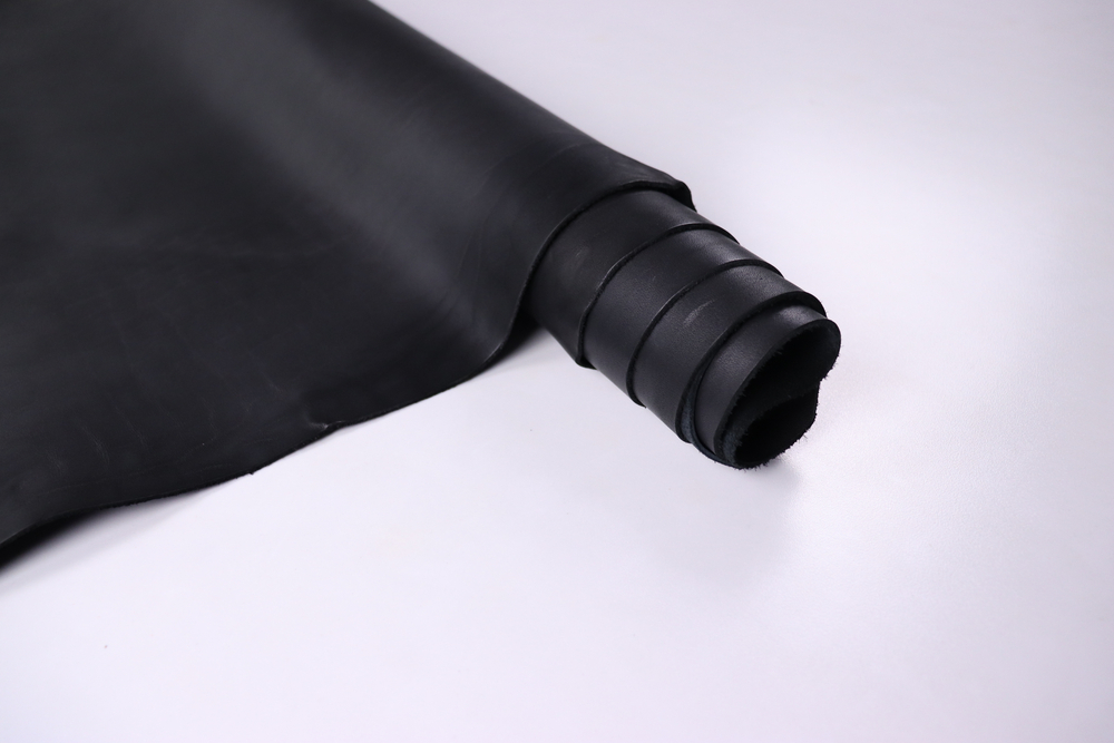 1,3-1,5 Кожа лицевая черная с отделкой ANTICA 159дм² (КЛ)