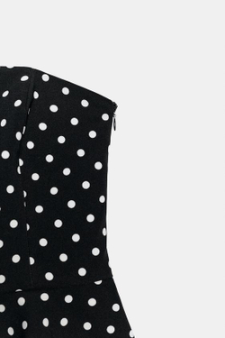 ZARA ТОП С БАСКОЙ И ОТКРЫТЫМИ ПЛЕЧАМИ, ЧЕРНЫЙ/БЕЛЫЙ