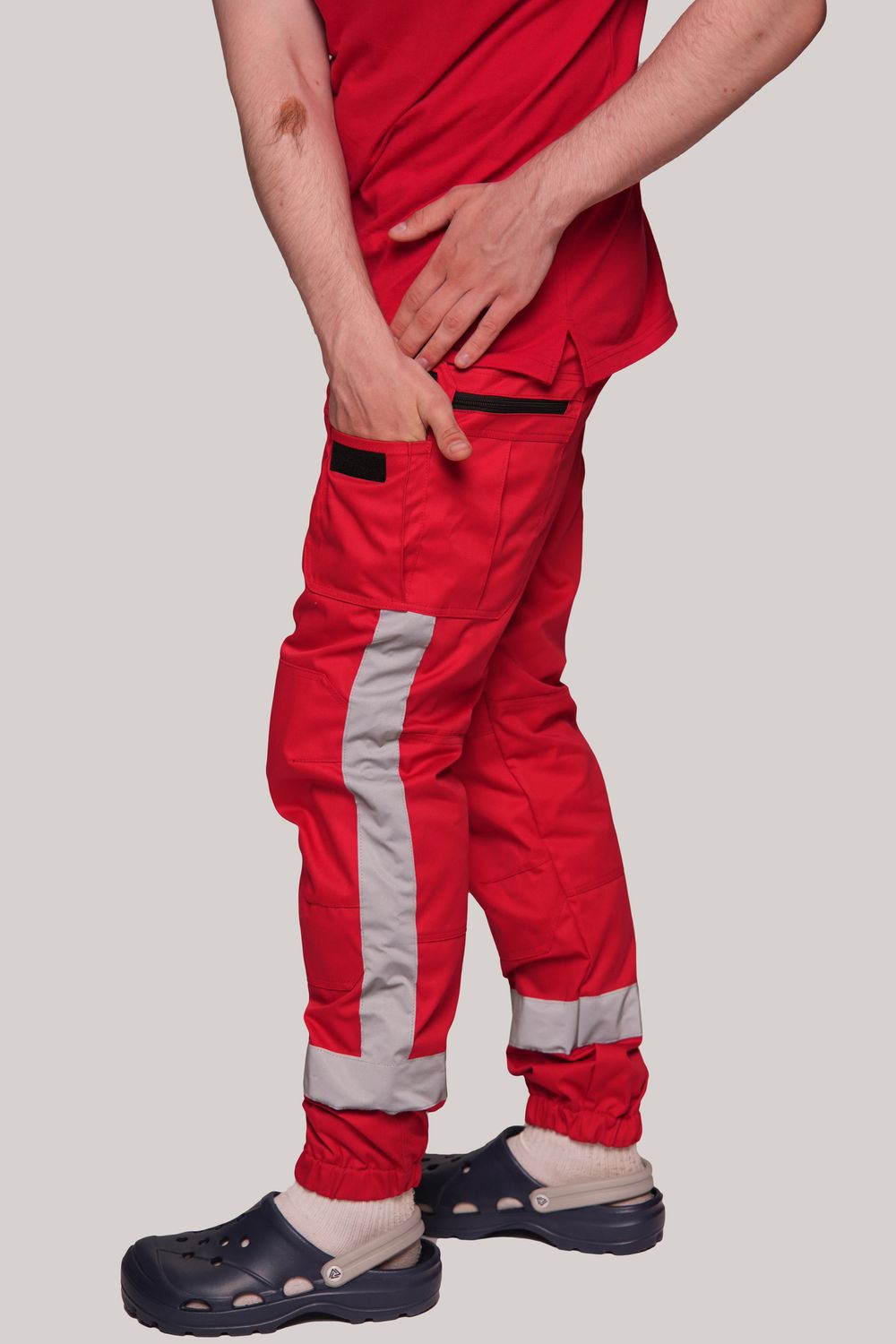 Брюки-джоггеры демисезонные мужские Скорая помощь MedicLine цв. Красный