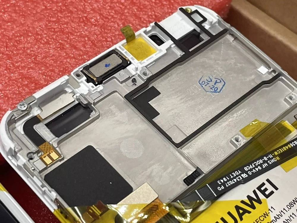 Huawei Y6 2018 (ATU-L21) / Y6 Prime 2018 (ATU-L31)/ (Дисплейный модуль с тачскрином) (в рамке с аккумулятором) (ORIG-SP)