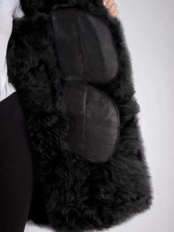 Дубленка зимняя с капюшоном натуральная оверсайз