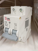 Выключатель автоматический ЭРА SIMPLE 2 полюса 10А