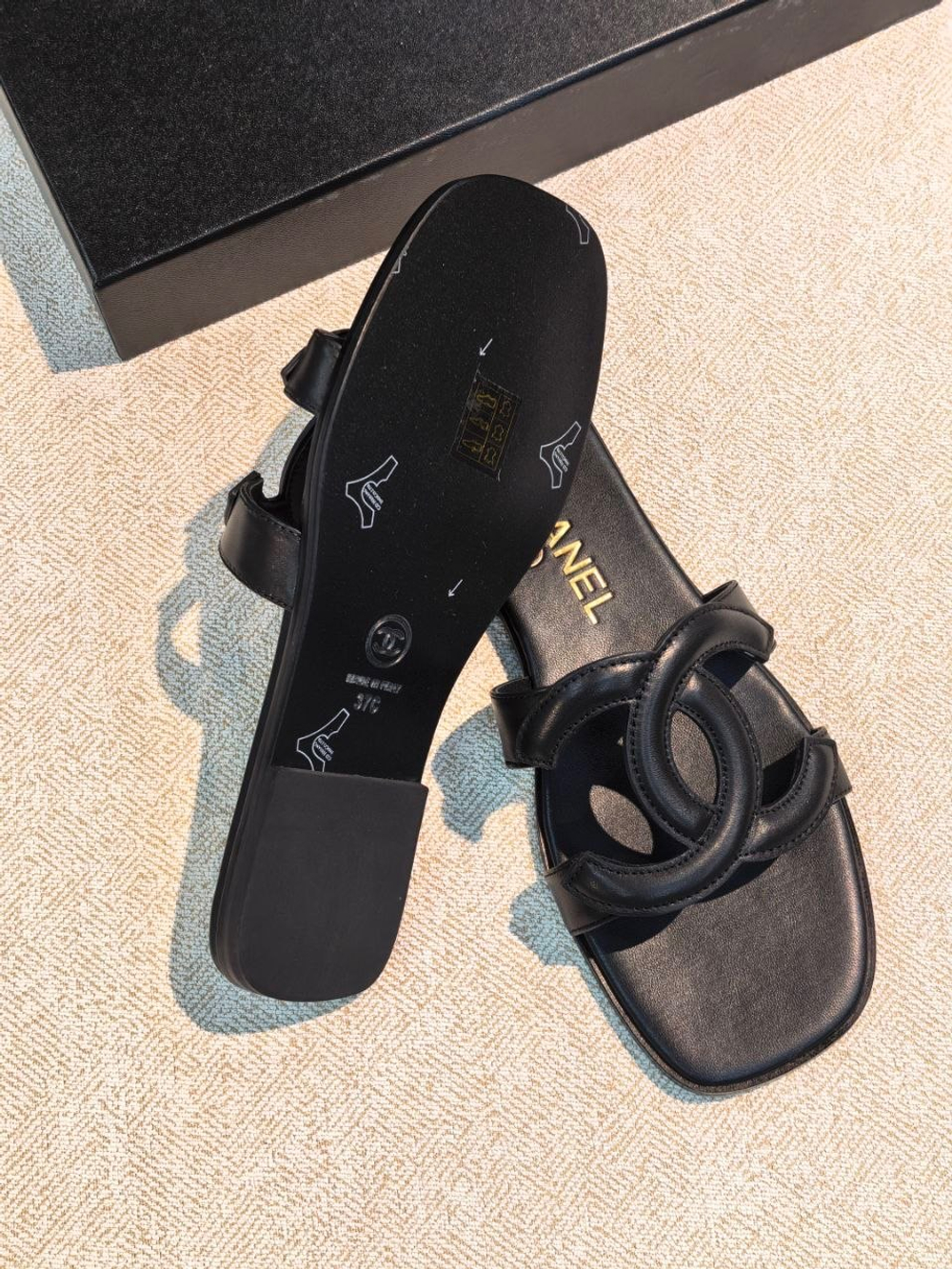 Шлепанцы Chanel