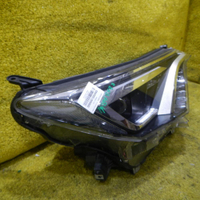 Фара правая Toyota RAV4 4 CA40 (2015-2019) LED