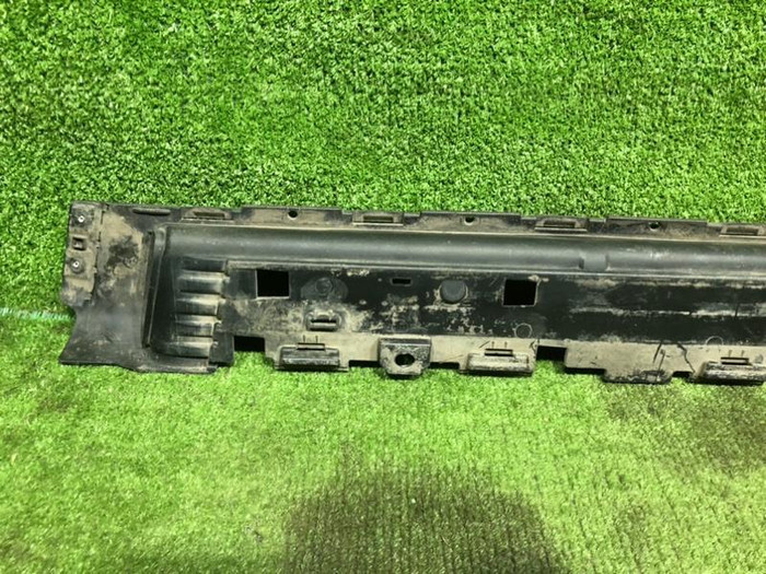 Накладка подножки левая Land Cruiser 200 (07-21)