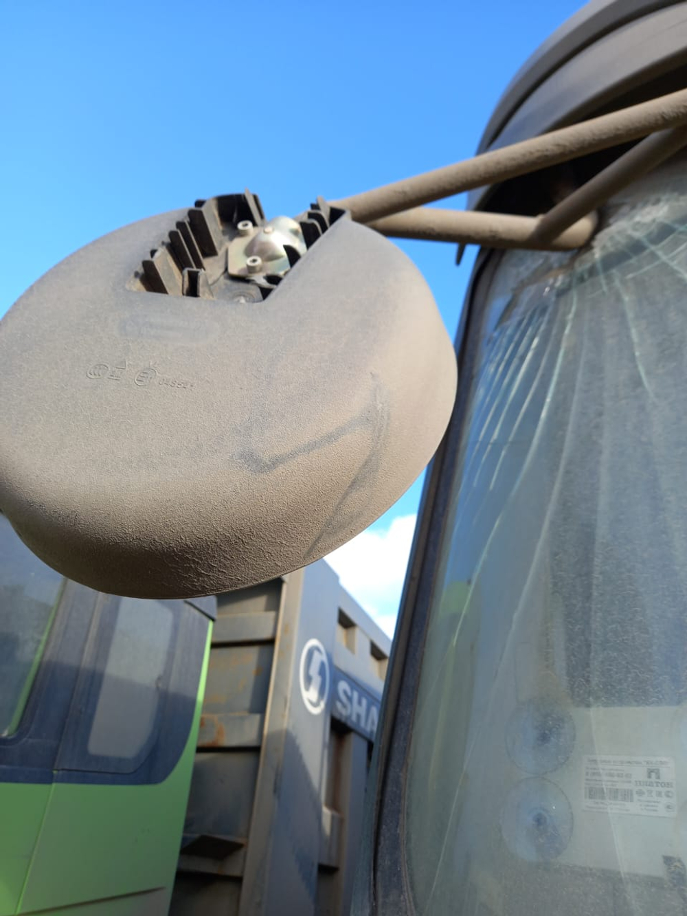 Shacman (Shaanxi) SX* 6x4 Самосвал SX32586V384 (Дизельный, 11,6 л, 423 л.с., МТ)
