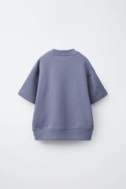 ZARA КОМПЛЕКТ ИЗ ФУТБОЛКИ И ШОРТОВ-БЕРМУДОВ ИЗ МЯГКОЙ ТКАНИ, ЦВЕТ МАЛЬВЫ