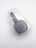 Манометр для шин автомобильный (7.5Атм) в кейсе, аналоговый. Датчик давления в шинах