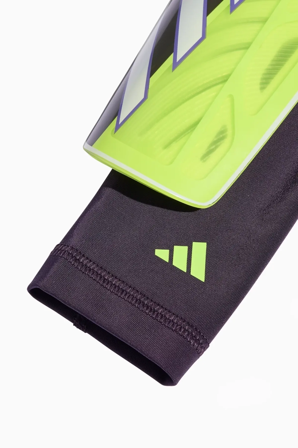 Футбольные щитки adidas Tiro League