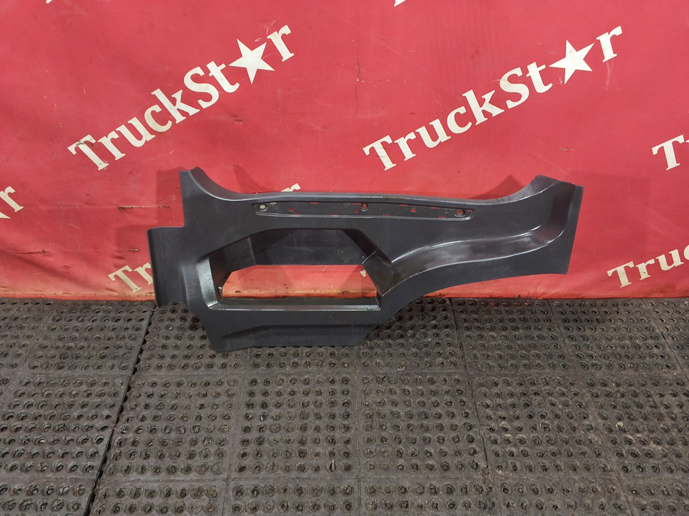 Корпус подножки левый 2019г