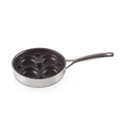 Le Creuset Сотейник 20см для яиц.