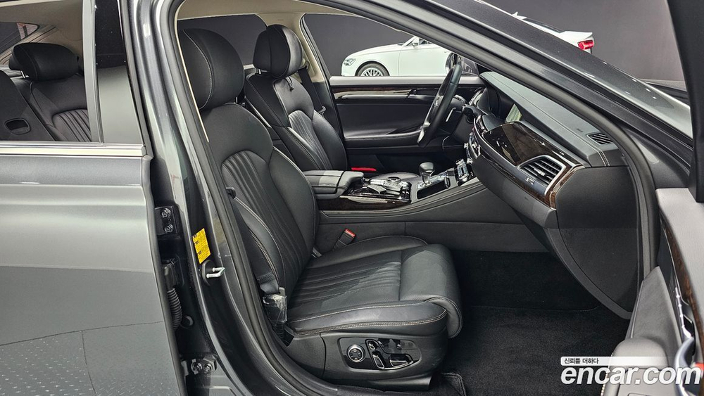 Genesis G90 3.8 AWD (06.2020)