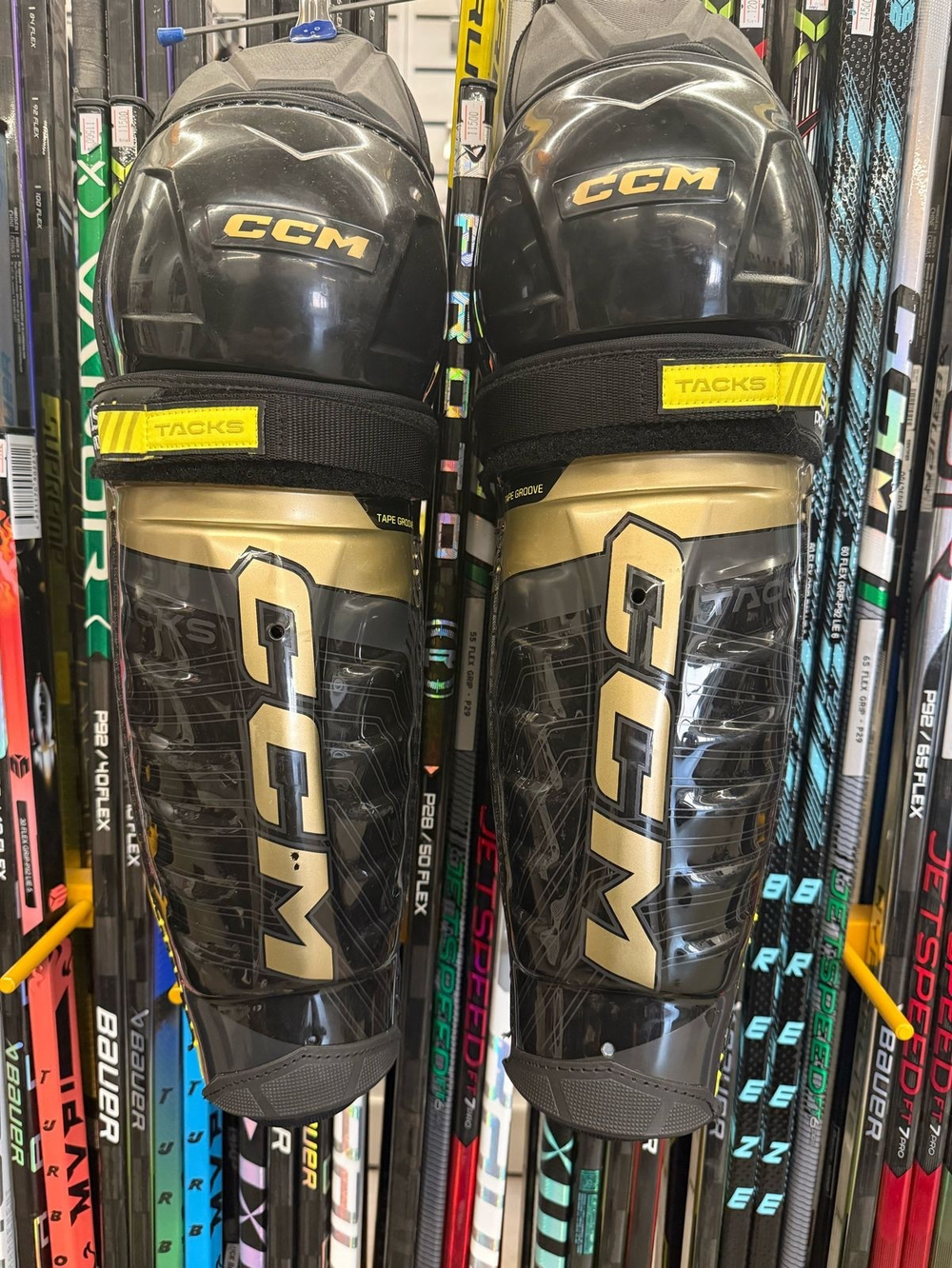 CCM tacks AS V PRO SR 15"